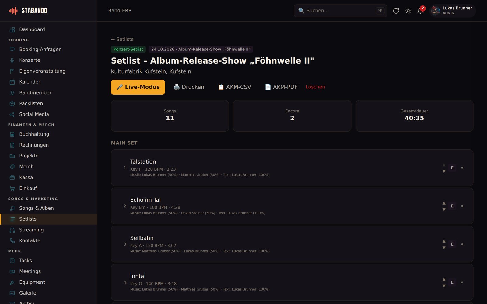 Setlist der Show in Stabando: 11 Songs, 2 Zugaben, 40:35 Gesamtdauer, je Song Tonart, BPM, Dauer und Komponisten/Texter-Anteile, mit Live-Modus und AKM-Export